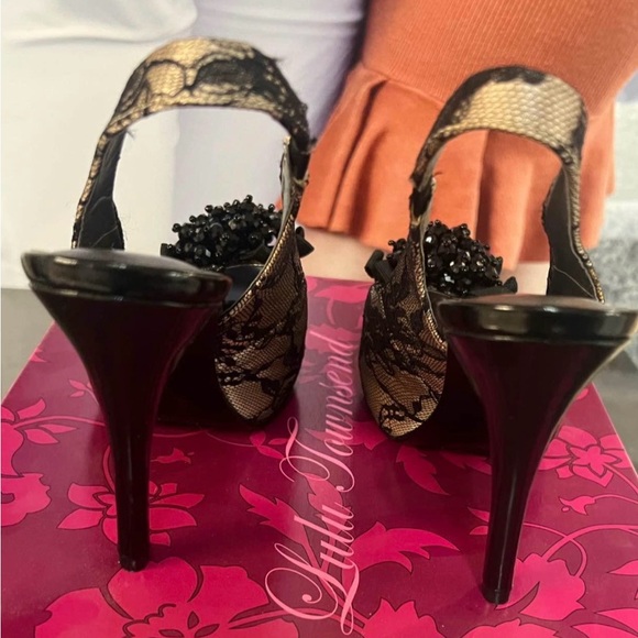 Lulu's Black Lace Peep-Toe Heels - Picture 4 of 7